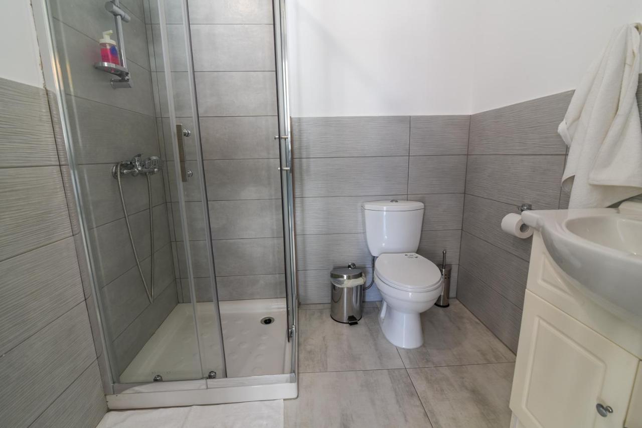 Jana'S 2-Br Apartment In Larnaca Eksteriør billede